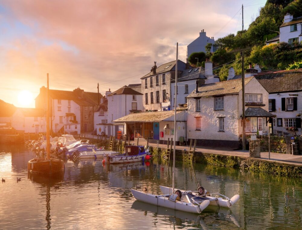 A beautiful Cornish harbour in sunset.